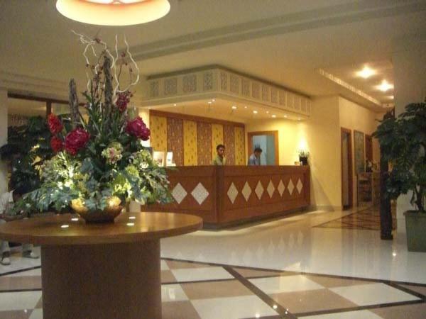 Amans Hotel Ambon Eksteriør billede