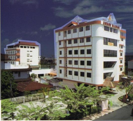 Amans Hotel Ambon Eksteriør billede